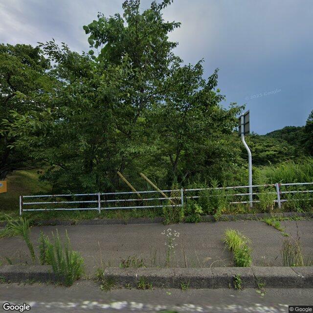 福島県郡山市逢瀬町河内字東長倉1番地の3逢瀬公園入口付近