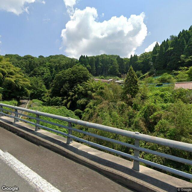 島根県飯南町井戸谷の城山大橋北側