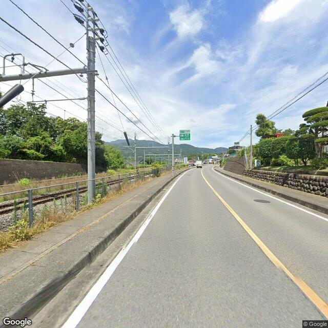 群馬県渋川市赤城町敷島　敷島公会堂北西100m付近道路