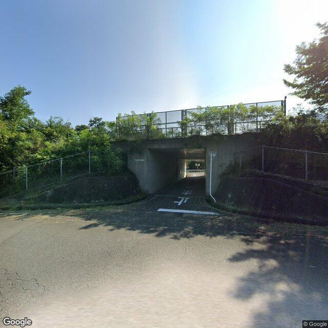群馬県松井田町五料地内（上信越自動車道の側道　松井田バルブステーション付近）