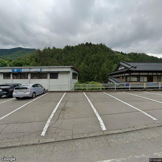 山梨県道志村下善之木地区