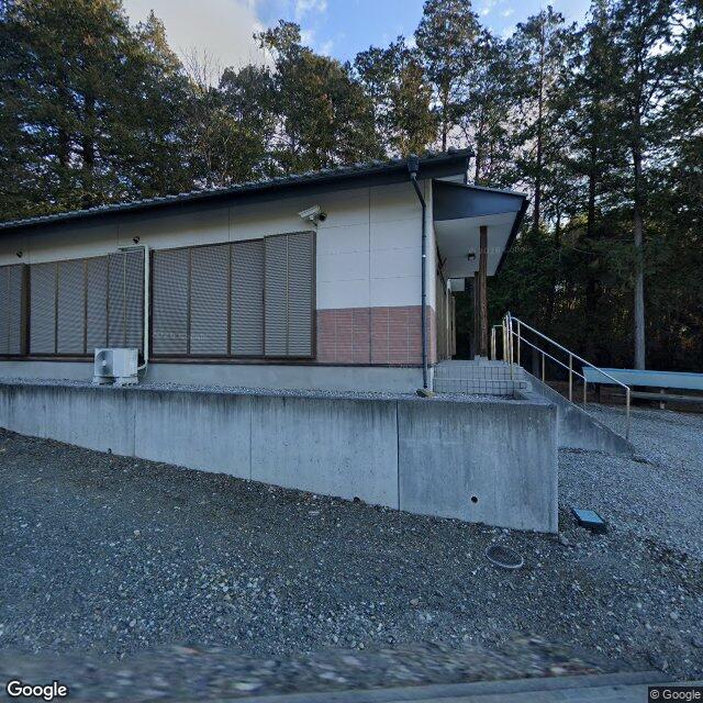 Within Fuji-chō, Sano City (woodland about 440 m southwest of Kamifuji Town Community Center; about 1 km east of Yoshimizu Station on the Tobu Sano Line; near Karasawa Golf Club), Tochigi