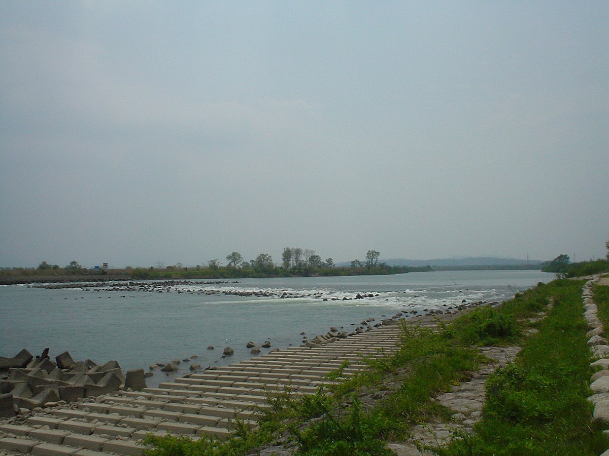 阿賀野川
