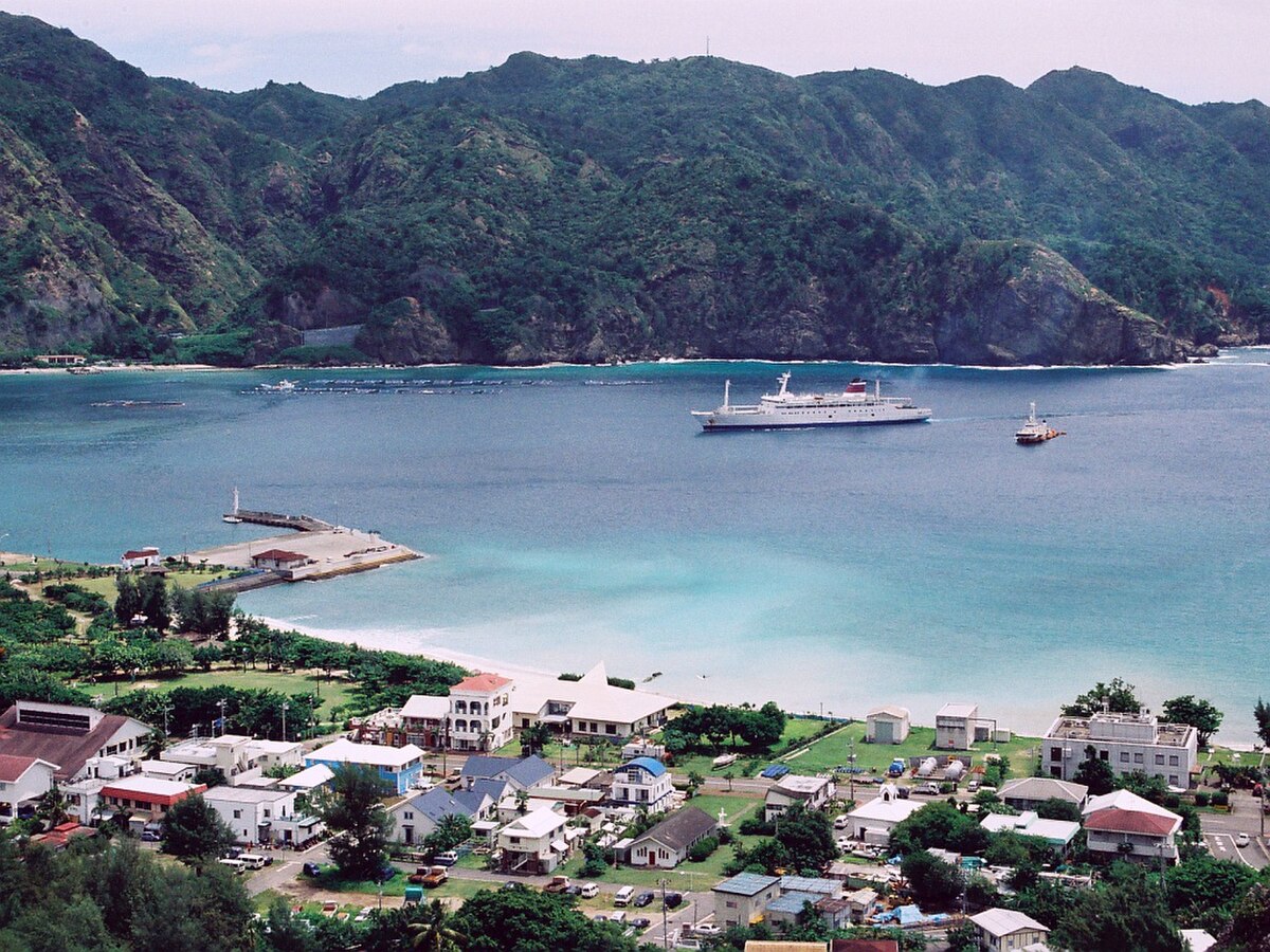 父島