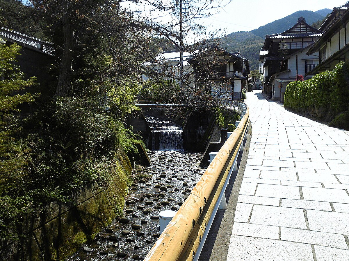 青木村