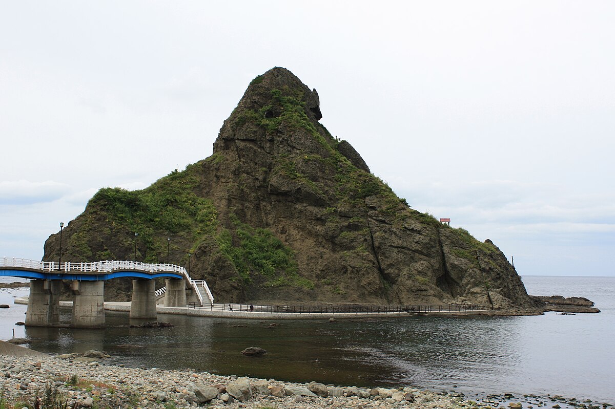 泊村
