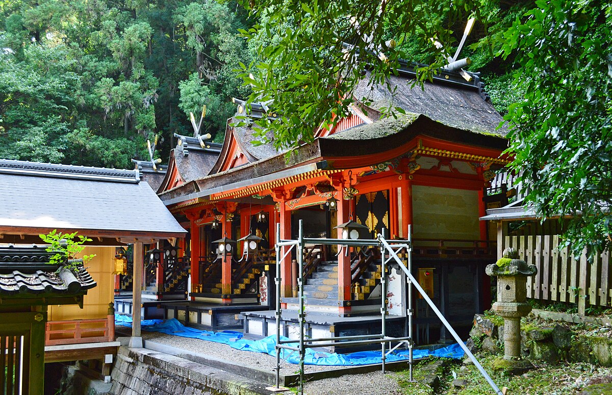 枚岡神社