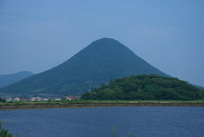 飯野山