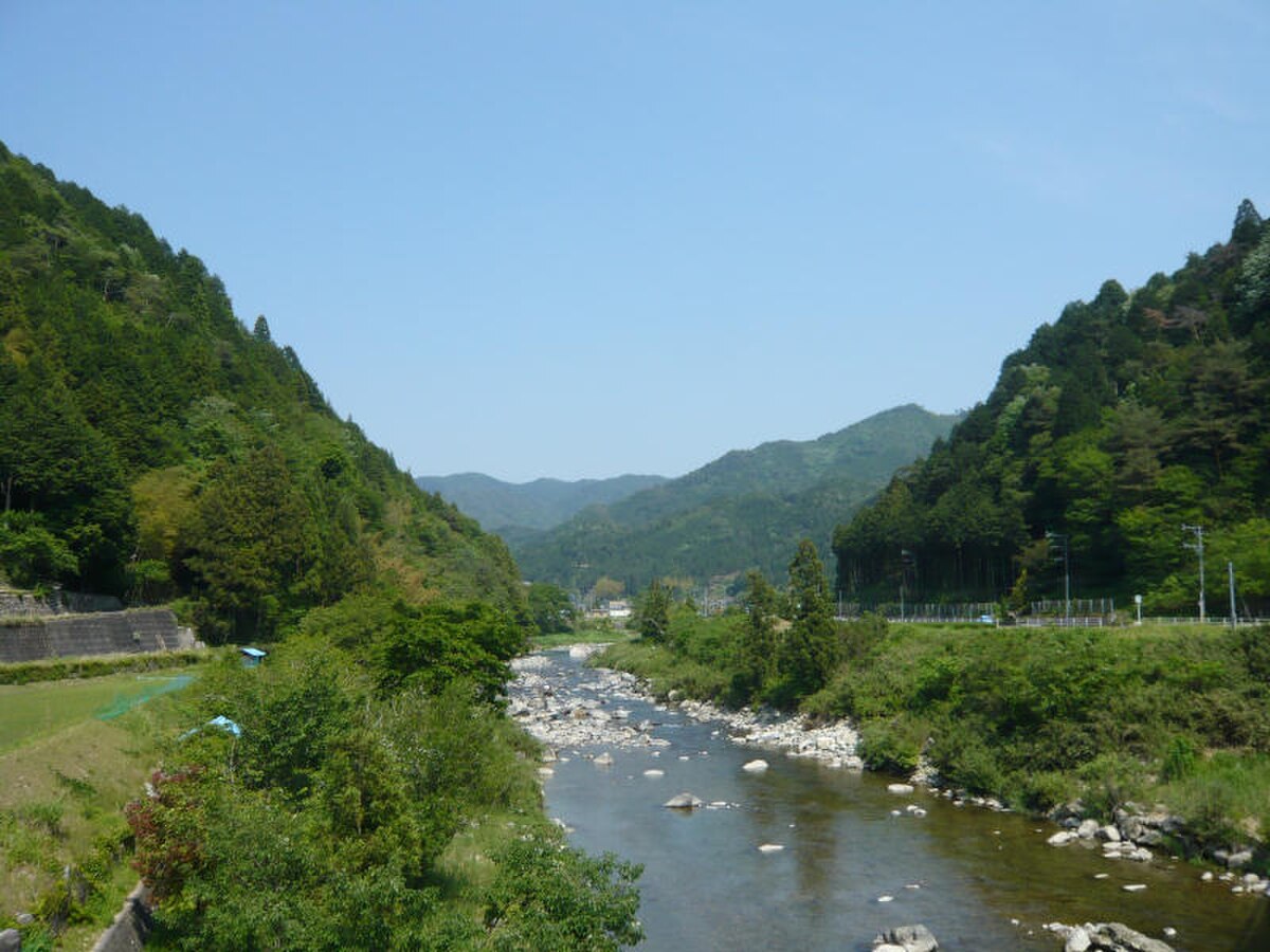 Higashishirakawa