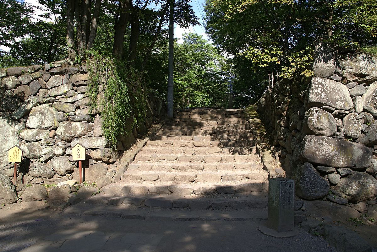 Komoro Castle