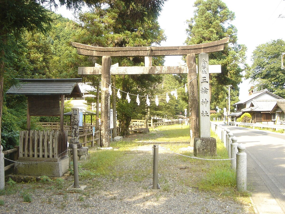 三輪神社