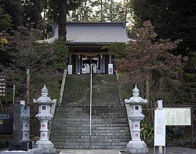 Naka-Hikawa Shrine