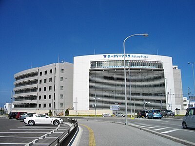 嘉手納町