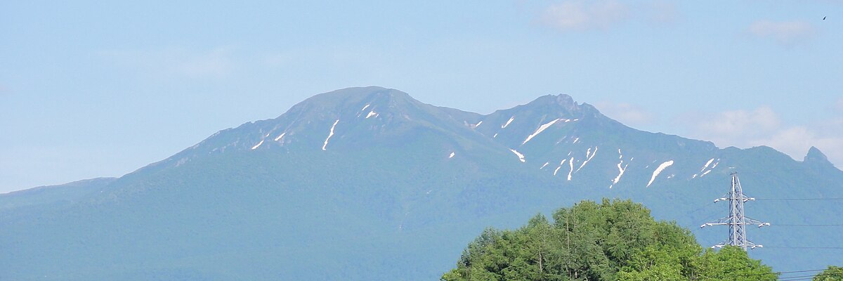 尼塞卡乌舒佩山