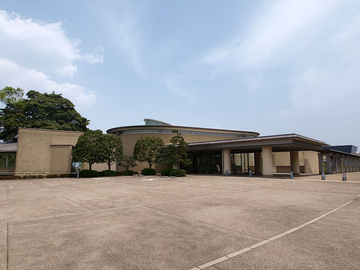 大分市美術館