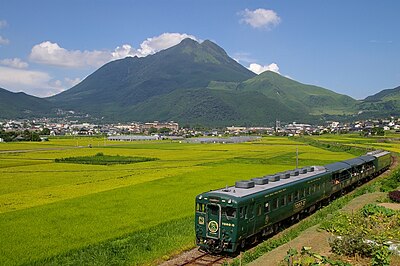 由布市