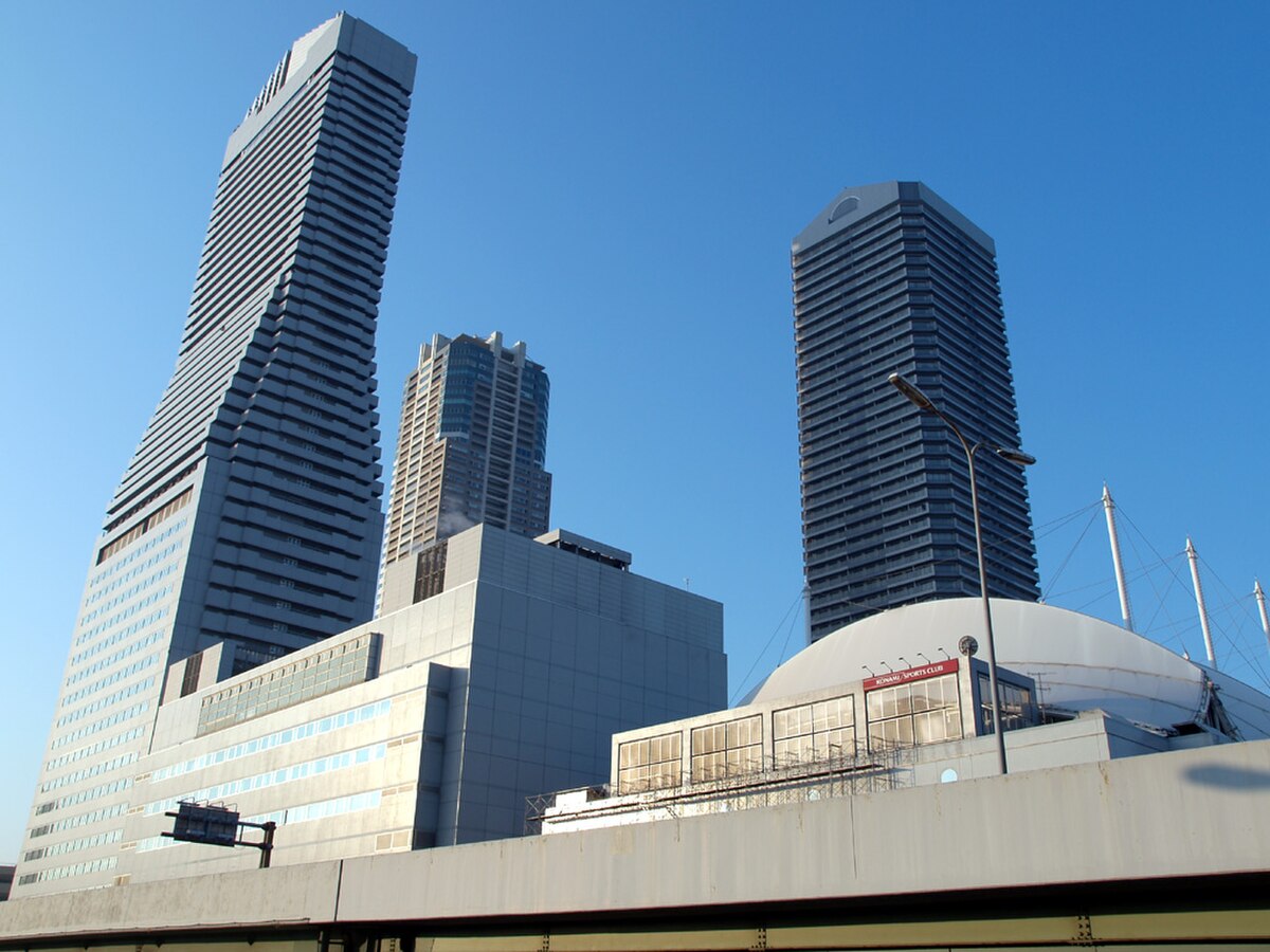 Osaka Bay Tower