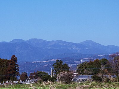 尾鈴山