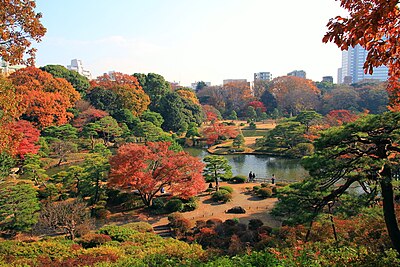 六義園