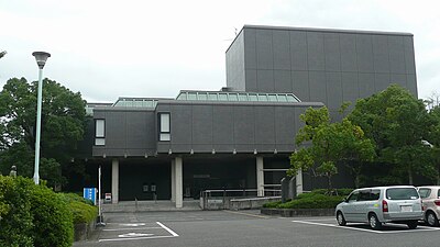佐賀県立美術館