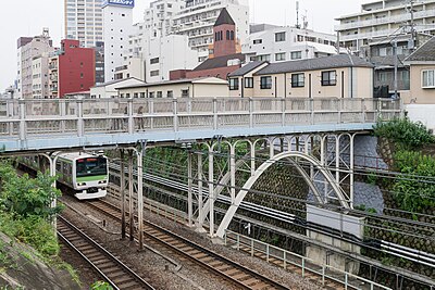 Shirokane-sandō Bridge
