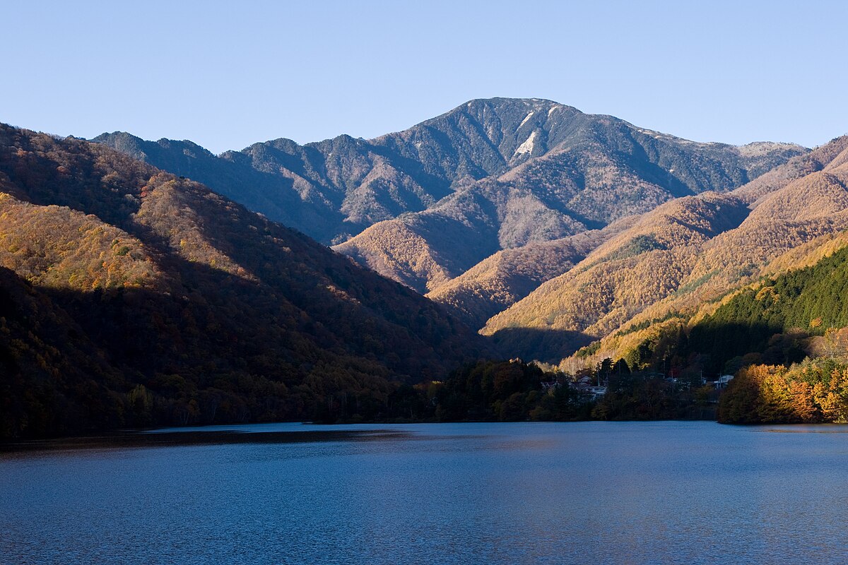 Tokusa yama