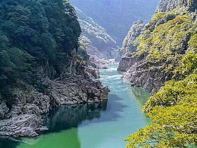 三好市