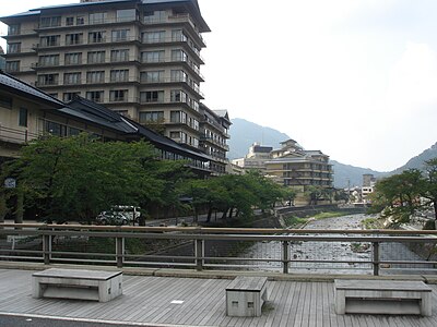 鶴岡市